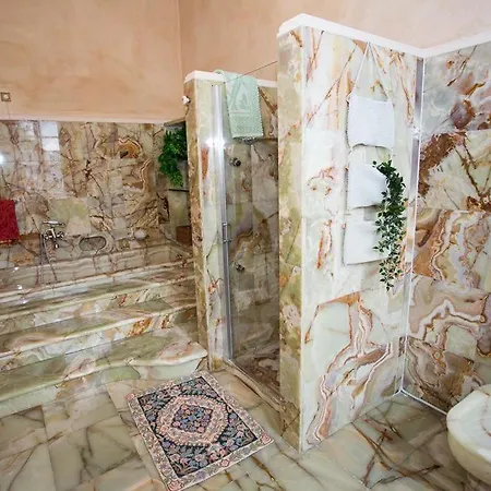 Ghiringhelli Bed & Breakfast 4*