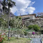 Oda ve Kahvaltı Ghiringhelli 4*